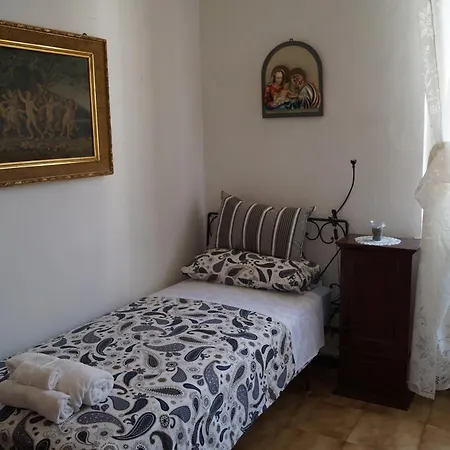 Rosa Bianca לינה וארוחת בוקר ורצ'לי